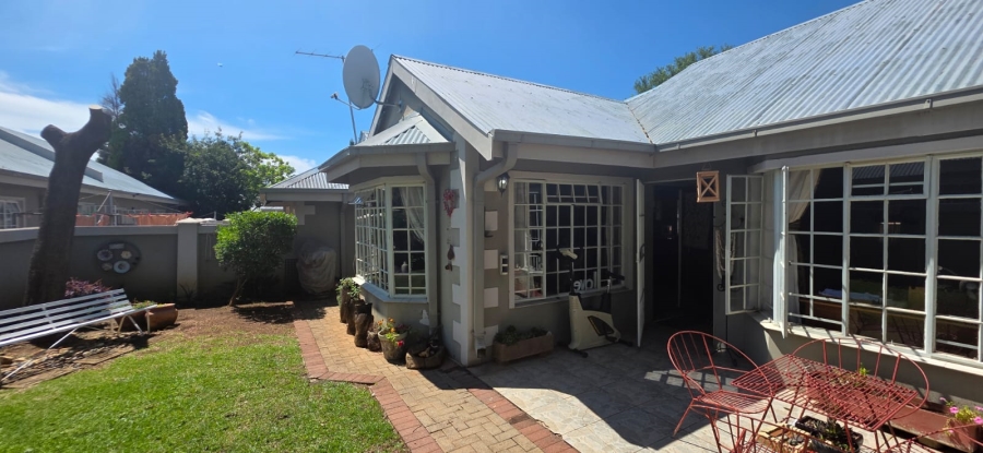 3 Bedroom Property for Sale in Kannoniers Park North West